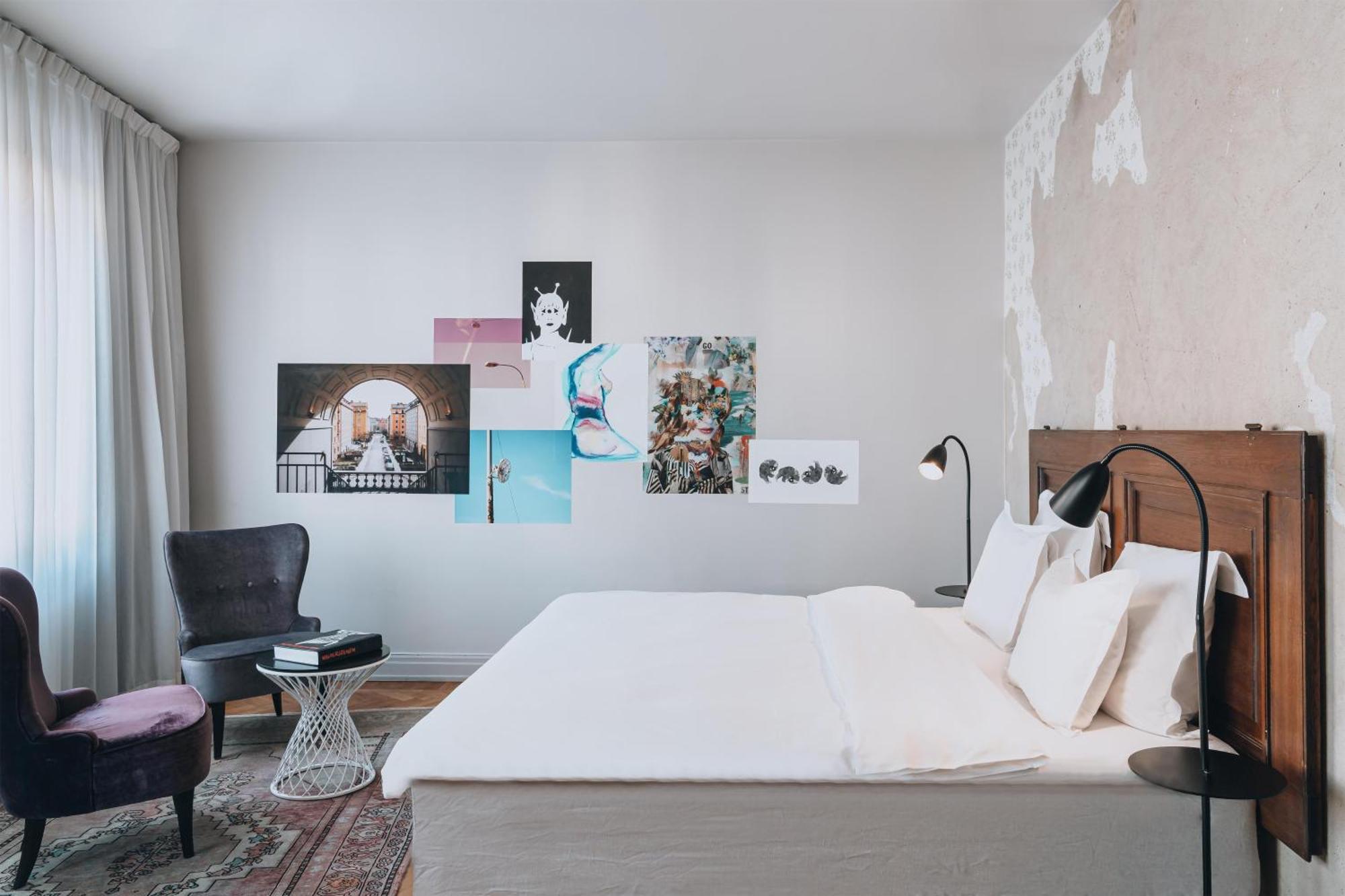 Deluxe King Room